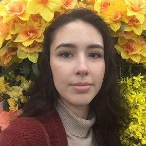 Meet your Posher, Abigail